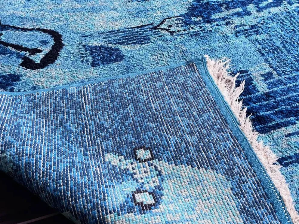 Tapis en laine à design abstrait fait main extraordinaire dans le style de Kybal, années 1960.