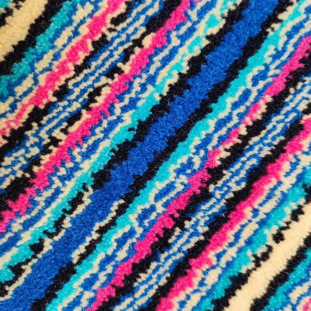 Tapis en laine géométrique "Square" d'Ottavio Missoni des années 1990, exceptionnel post-moderne italien.