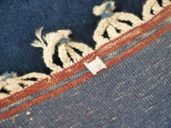 Tapis en laine noué à la main postmoderne du Népal, vintage des années 1980