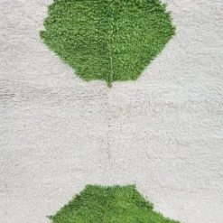 Tapis en laine pure fait main marocaine vert et blanc 1,5/2,5 m