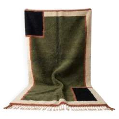 Tapis en laine pure fait main sur mesure avec magnifique designe 1,5/2,5 m