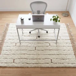 Tapis en laine pure fait main traditionnelle sur mesure 2/3 m