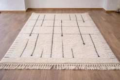 Tapis en laine pure tissè main traditionnelle artisanale taille 2/3 m