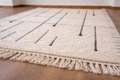 Tapis en laine pure tissè main traditionnelle artisanale taille 2/3 m