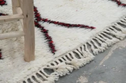 Tapis en laine tissé à la main coloré, 155 x 100 cm - P483