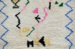 Tapis en laine tissé à la main coloré, 145 x 105 cm - P426