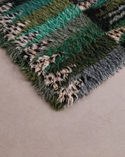 Tapis en laine tissé suédois des années 60 par Marianne Richter.