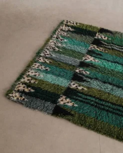 Tapis en laine tissé suédois des années 60 par Marianne Richter.