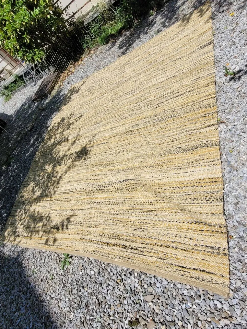 Tapis en laine tissé vintage