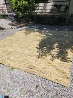 Tapis en laine tissé vintage