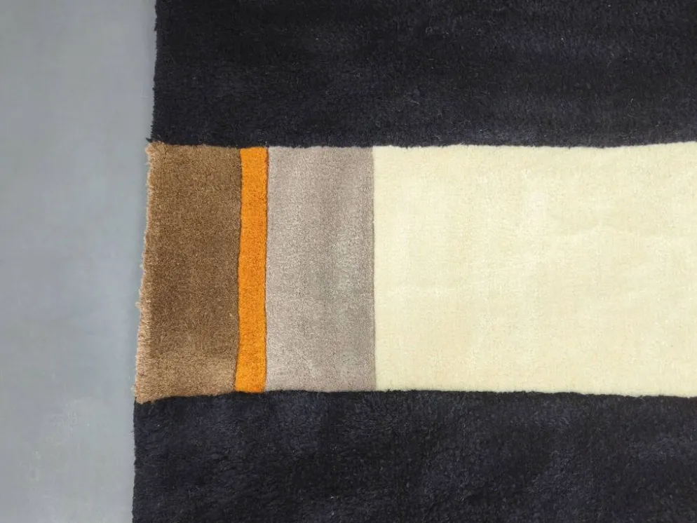 Tapis en laine touffeté à la main par C. Olesen, Graphisme, années 1990