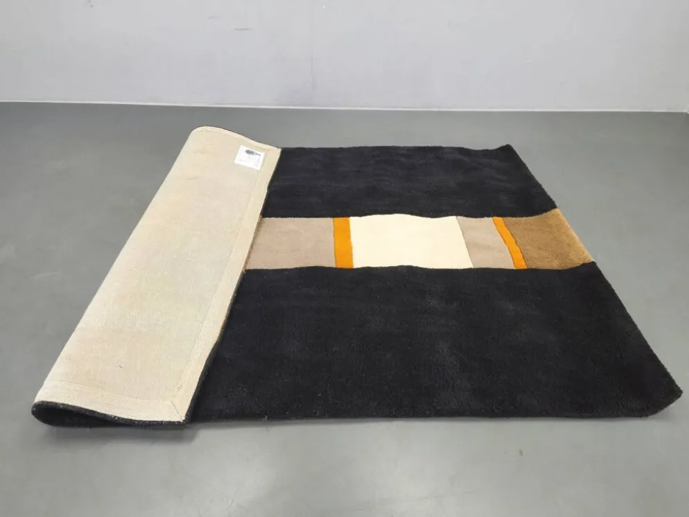 Tapis en laine touffeté à la main par C. Olesen, Graphisme, années 1990