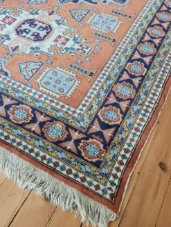 Tapis en laine traditionnel turc ou oriental
