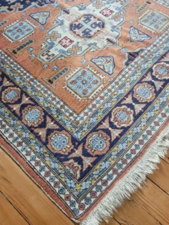 Tapis en laine traditionnel turc ou oriental