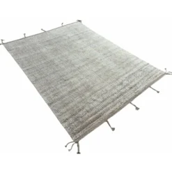 Tapis fait main de style marocain moderne, 100 % laine naturelle. Options personnalisées disponibles.