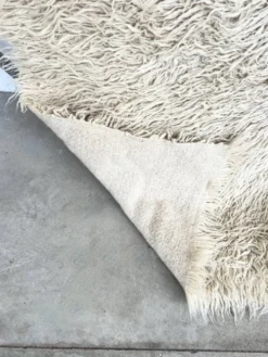 Tapis Flokati vintage pure laine vierge carré 210 × 210 cm années 70