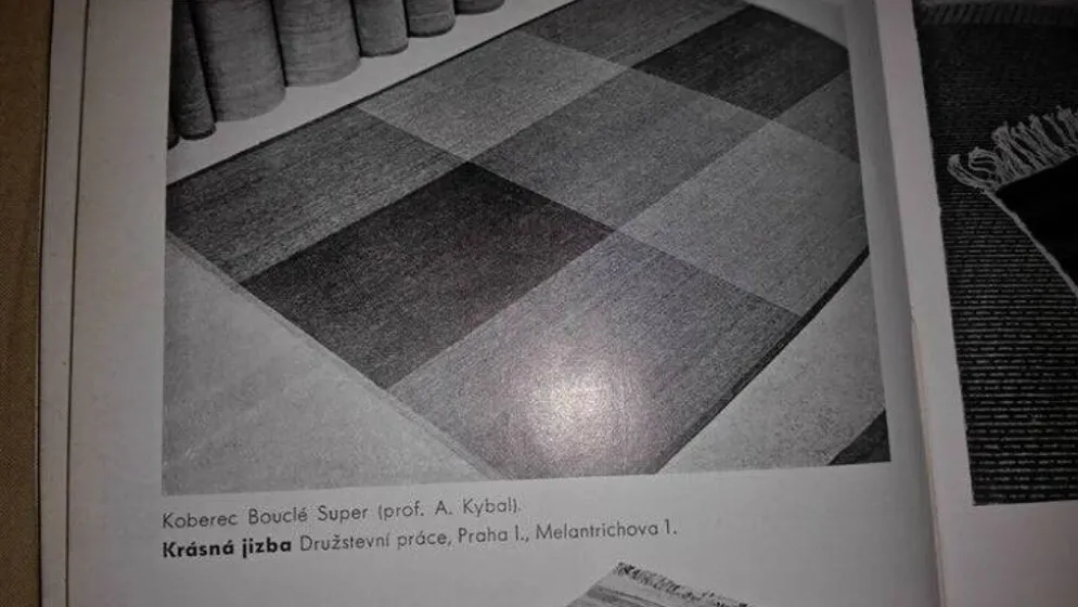 Tapis géométrique au design original d'Antonín Kybal, vers 1940.