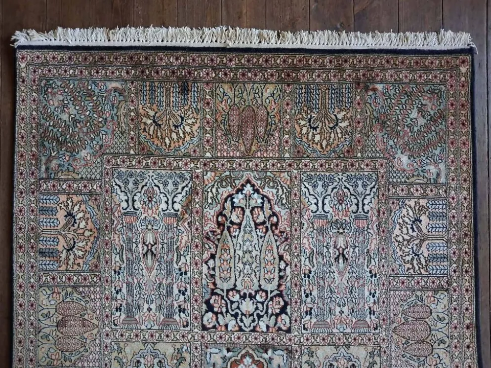 Tapis Indien Cachemire soie fait main 196x122cm
