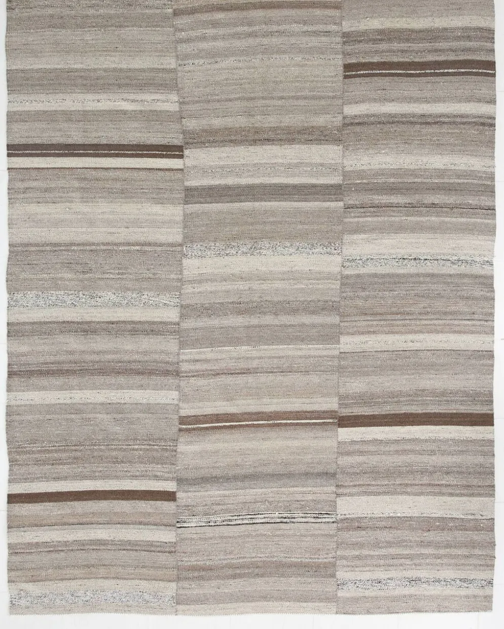 Tapis Kilim turc en laine naturelle beige et gris pierre, 233 x 293 cm