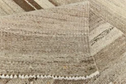 Tapis Kilim turc en laine naturelle beige et gris pierre, 233 x 293 cm