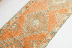 Tapis Kilim Vintage Orange et Beige, Motifs Géométriques Anatoliens