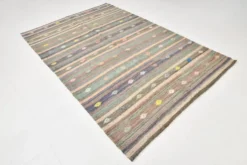 Tapis Kilim vintage rayé vert et marron 6x8, tapis fait main traditionnel