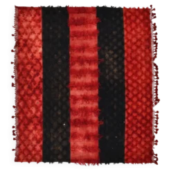 Tapis Kilim vintage turc en nuances de rouge et noir, tapis moderne du milieu du siècle.