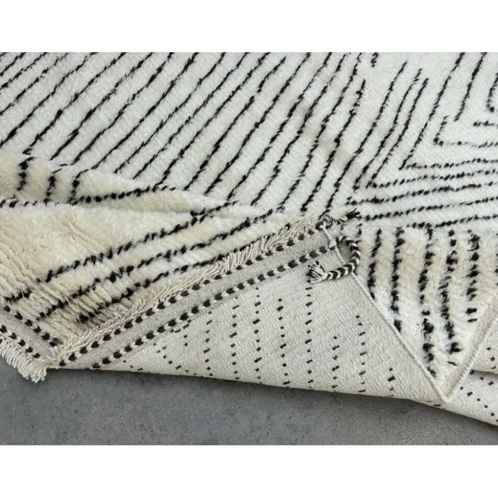Tapis marocain fait main, 100 % laine naturelle. Tapis Beni Ourain moderne.