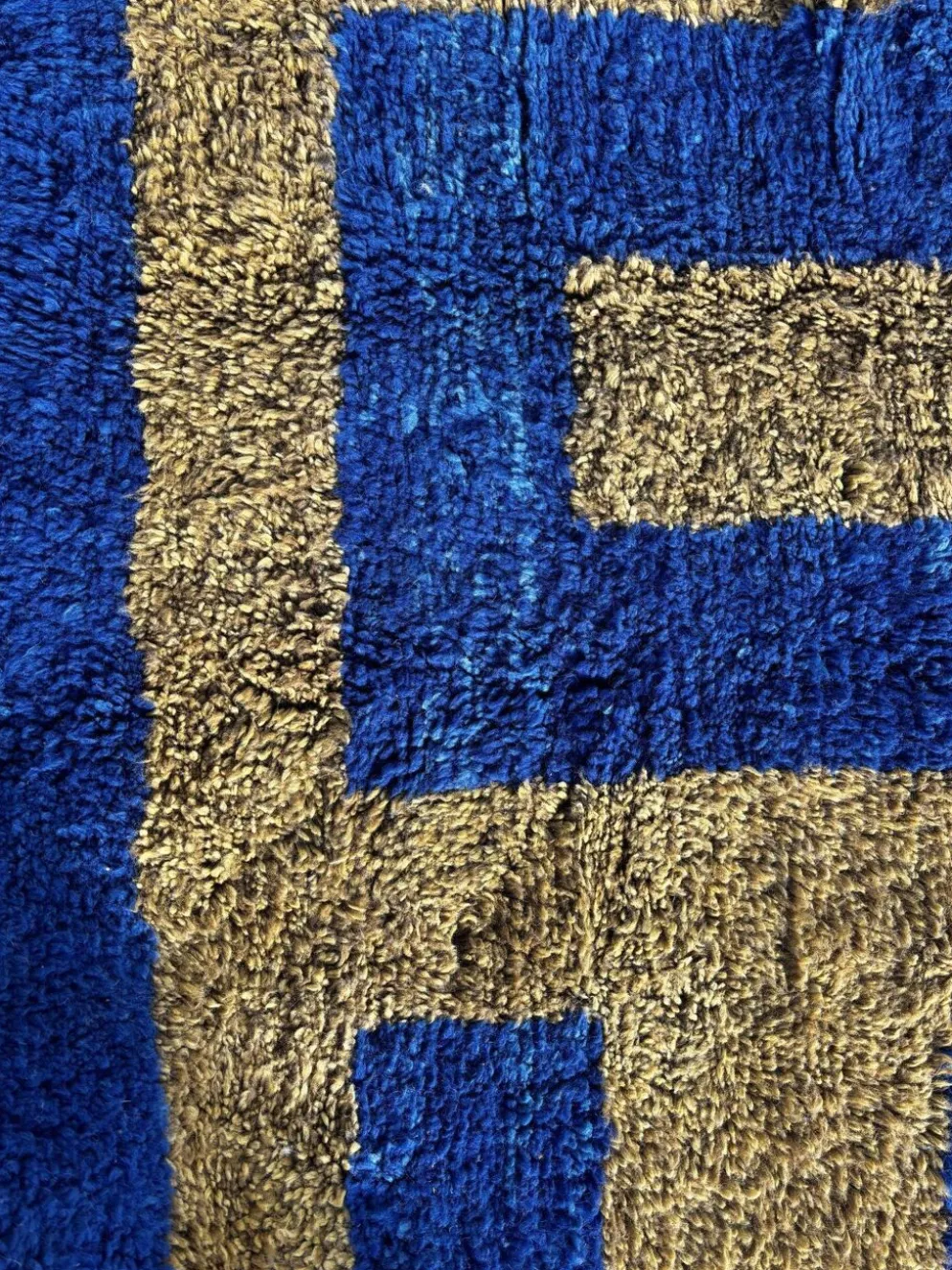 Tapis marocain Mrirt bleu et vert sur mesure en laine, Aftas