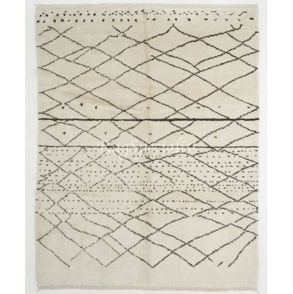 Tapis moderne en laine 100 % de style Azilal marocain, options personnalisées disponibles.