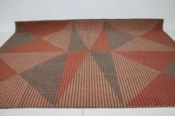 Tapis / moquette géométrique abstrait en bouclé XL des années 1950