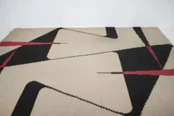 Tapis / moquette géométrique à design abstrait kilim du milieu du siècle, années 1960.