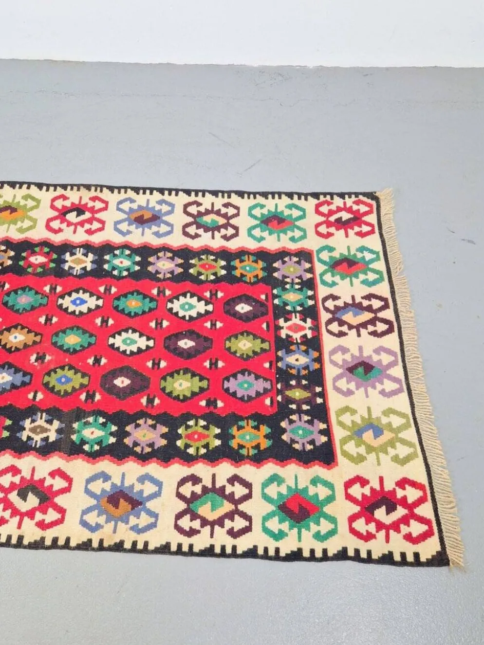 Tapis mural boho vintage Kelim, années 1950