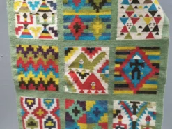 Tapis mural en laine