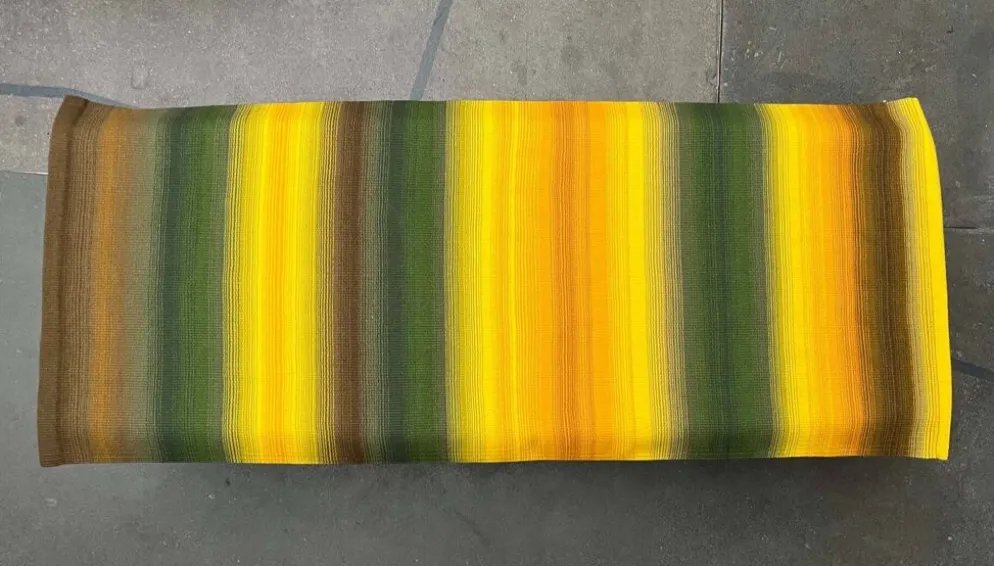Tapis mural en laine moderne du milieu du siècle avec design aux couleurs Rentukka par Ulpu Räty, Tampere, Finlande, années 1960