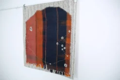 Tapis mural vintage bleu nuit et brique, 106x117 cm