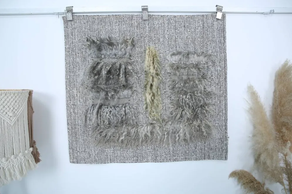 Tapis Mural Vintage Texturé en Laine Naturelle – Tons Gris & Crème, 90x98