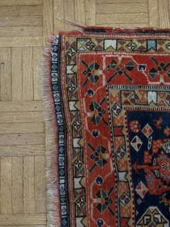 Tapis nomade persan Qashqai ancien fait main – fond bleu 94x112cm