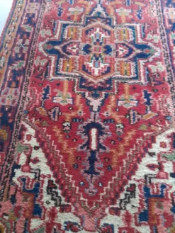 Tapis noué main persan 140 x 72 cm