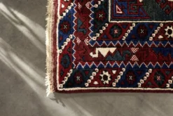 Tapis oriental afghan vintage tissé à la main rouge, années 1970