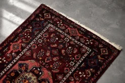 Tapis oriental Hamadan tissé à la main vintage du Moyen-Orient, années 1960