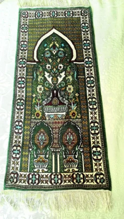 Tapis oriental Soie Fait main prière Tunisie rectangulaire 2007