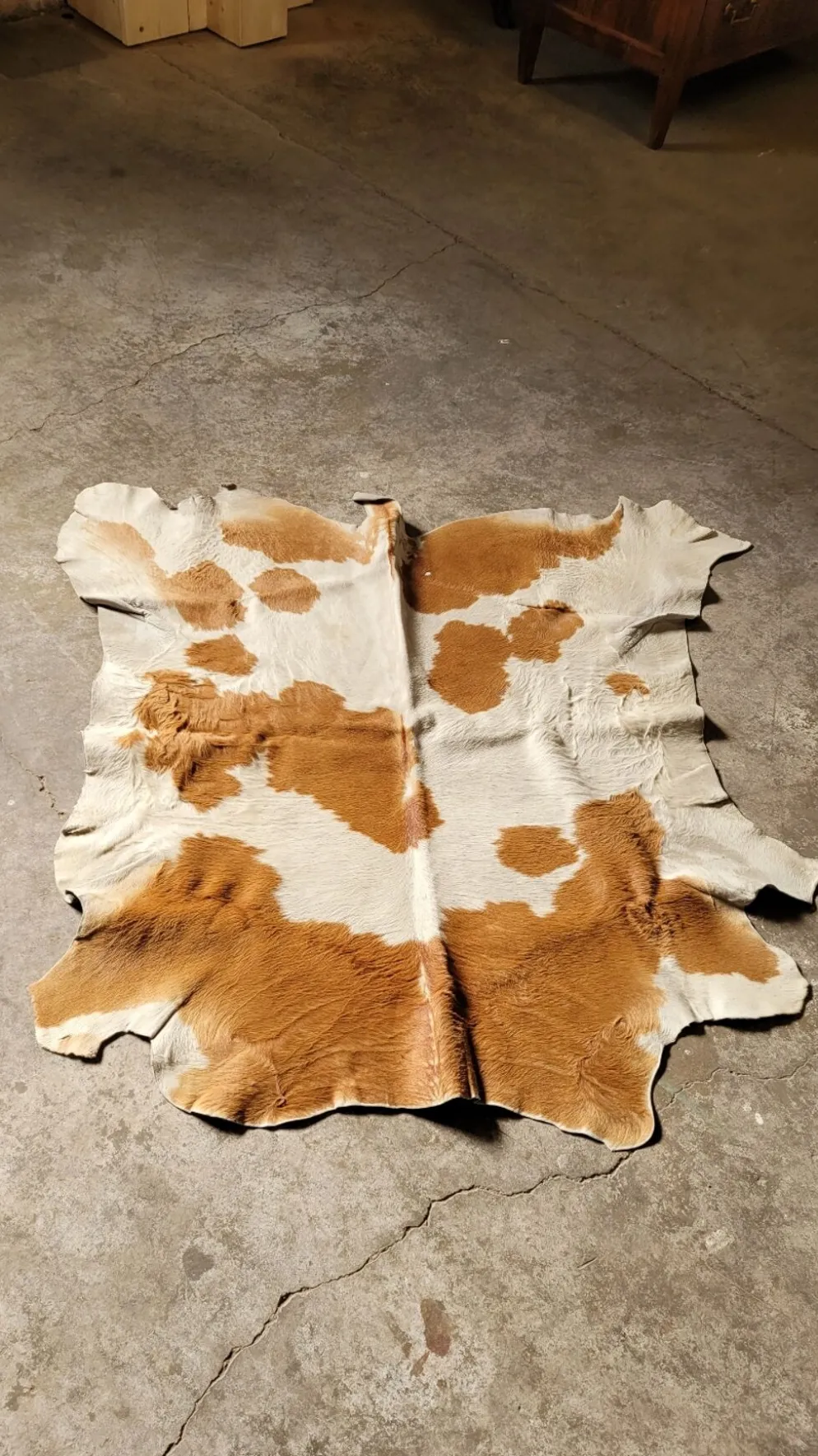 Tapis peau de vache vintage 1970