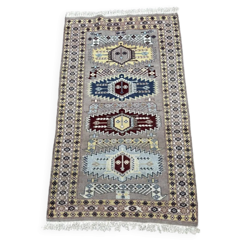 Tapis persan fait main 160cm x 90cm