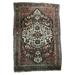 Tapis persan Hamadan ancien fait main, médaillon ivoire fond sombre 148x103