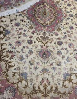 Tapis persan Tabriz 60 Raj noué main – 298 × 202 cm