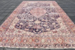Tapis persan vintage de style oriental bleu marine, 228x338 cm