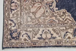 Tapis persan vintage en laine beige et bleu 4x7, tissé à la main, 116x198 cm