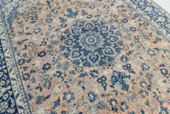 Tapis persan vintage tissé main, motif floral, laine beige et bleu, 301x414 cm