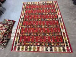 Tapis plat tissé à la main en kilim pirot turc antique à rayures rouges